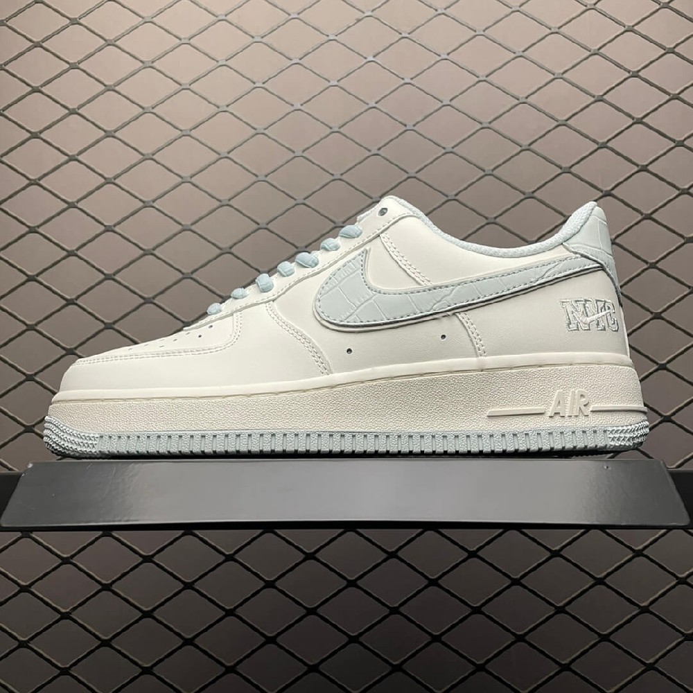 Nike Air Force 1 空军一号低帮运动休闲板鞋 PQ5636-226