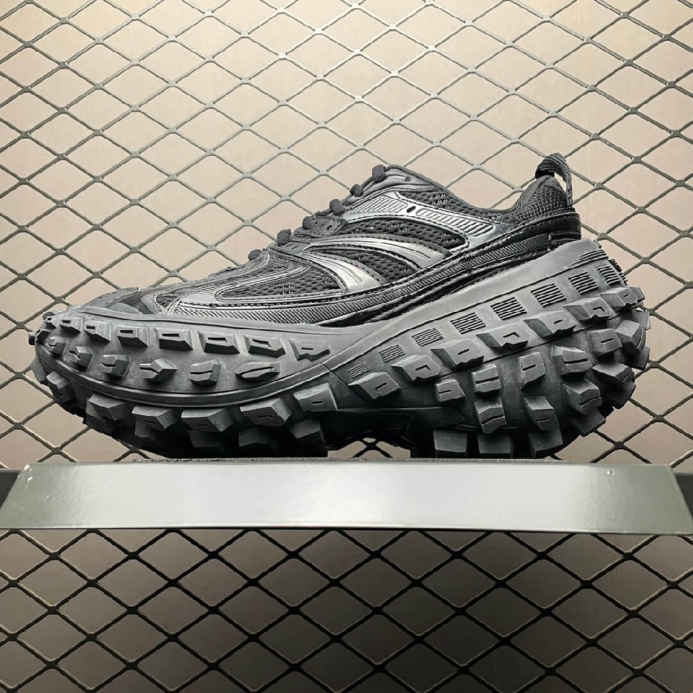 Balenciaga 巴黎世家 Defender 复古老爹鞋轮胎鞋