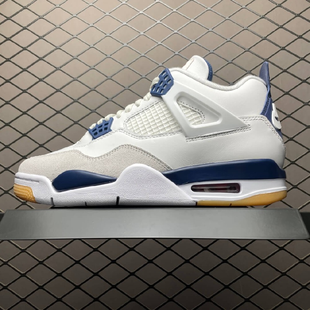 Nike SB x Air Jordan 4 